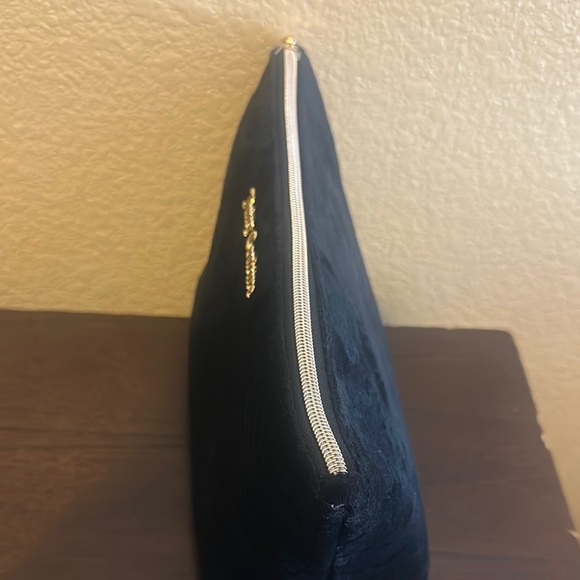 Juicy Couture Black Toiletry Bag with Monogram Design - Picture 3 of 3